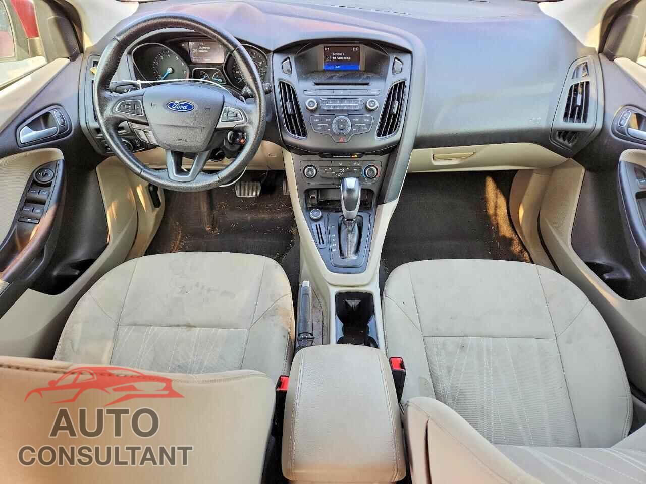 FORD FOCUS 2015 - 1FADP3K2XFL305130