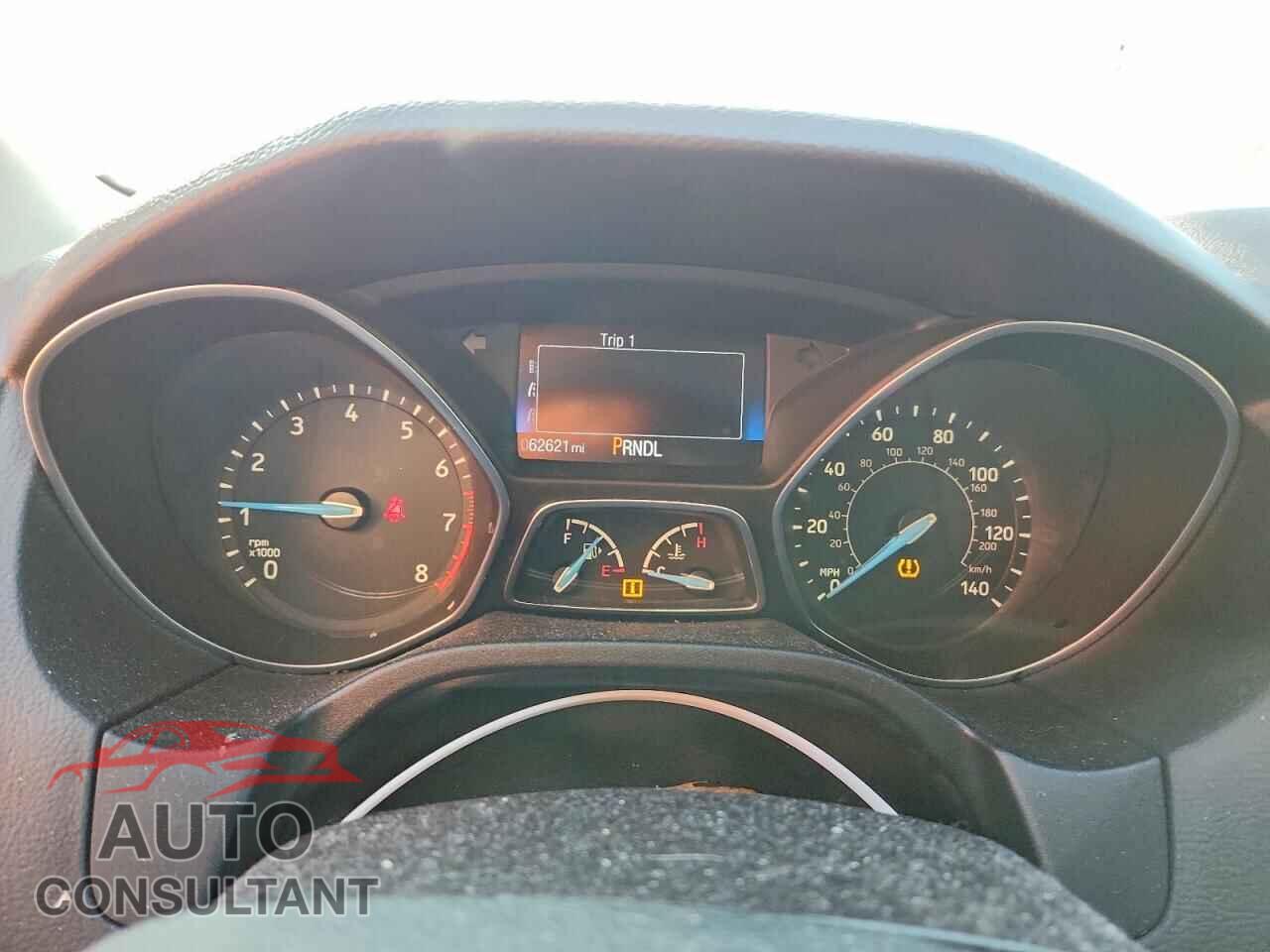 FORD FOCUS 2018 - 1FADP3E22JL227074