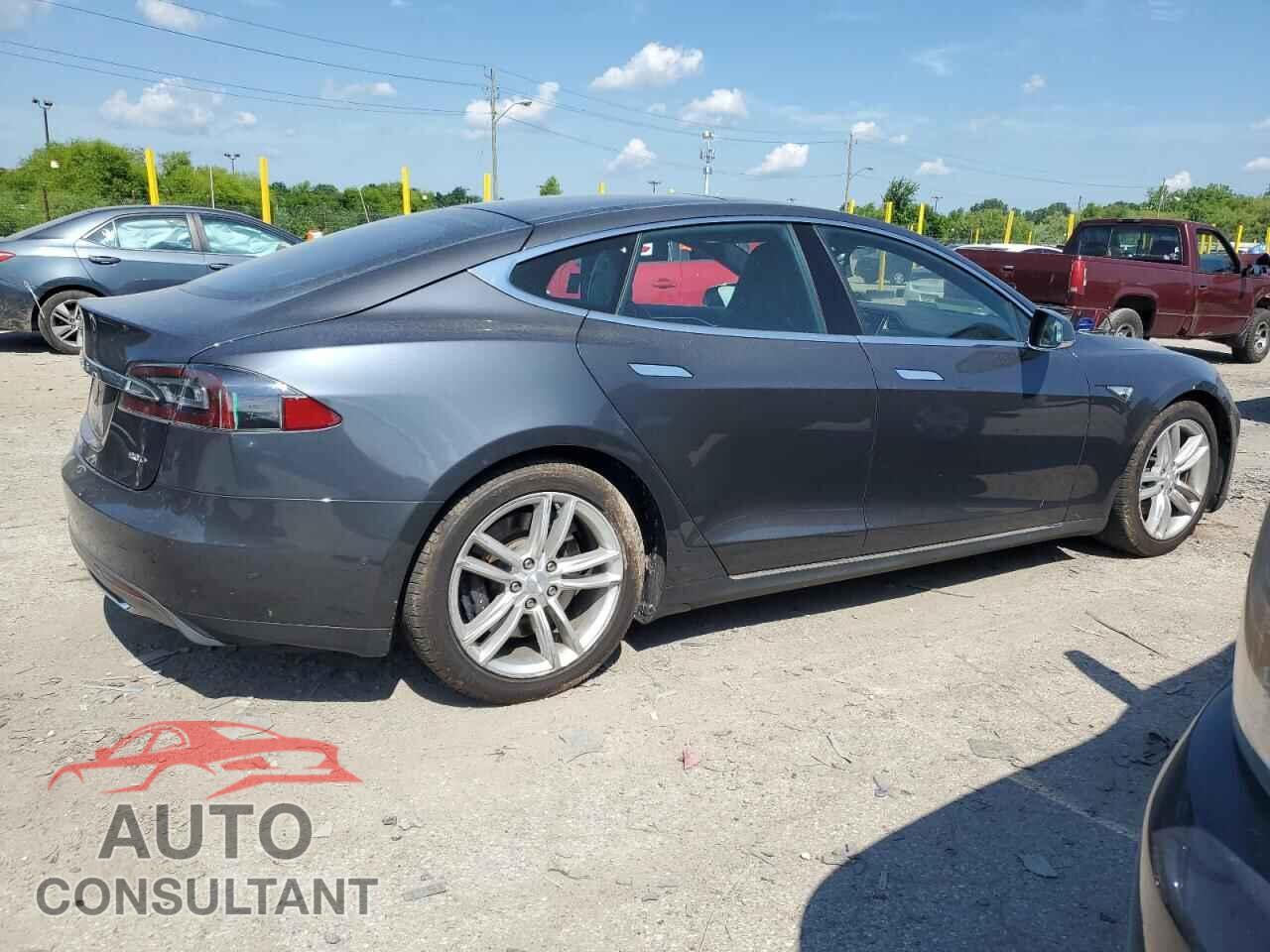 TESLA MODEL S 2015 - 5YJSA1E29FF093889