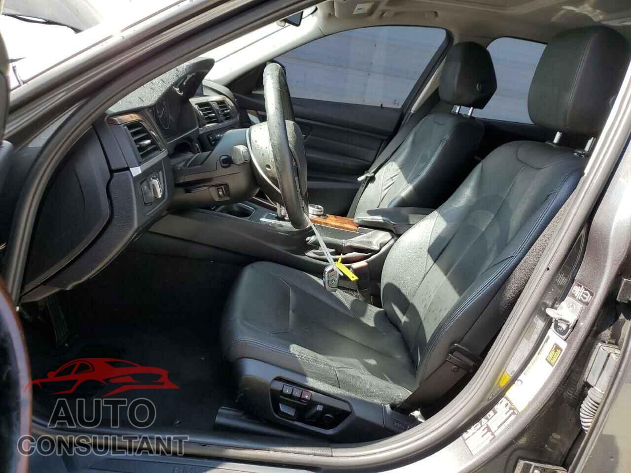 BMW 3 SERIES 2013 - WBA3B5C55DF597111