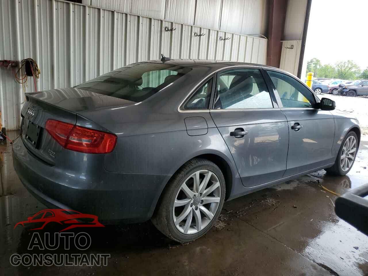 AUDI A4 2013 - WAUDFAFLXDN031009