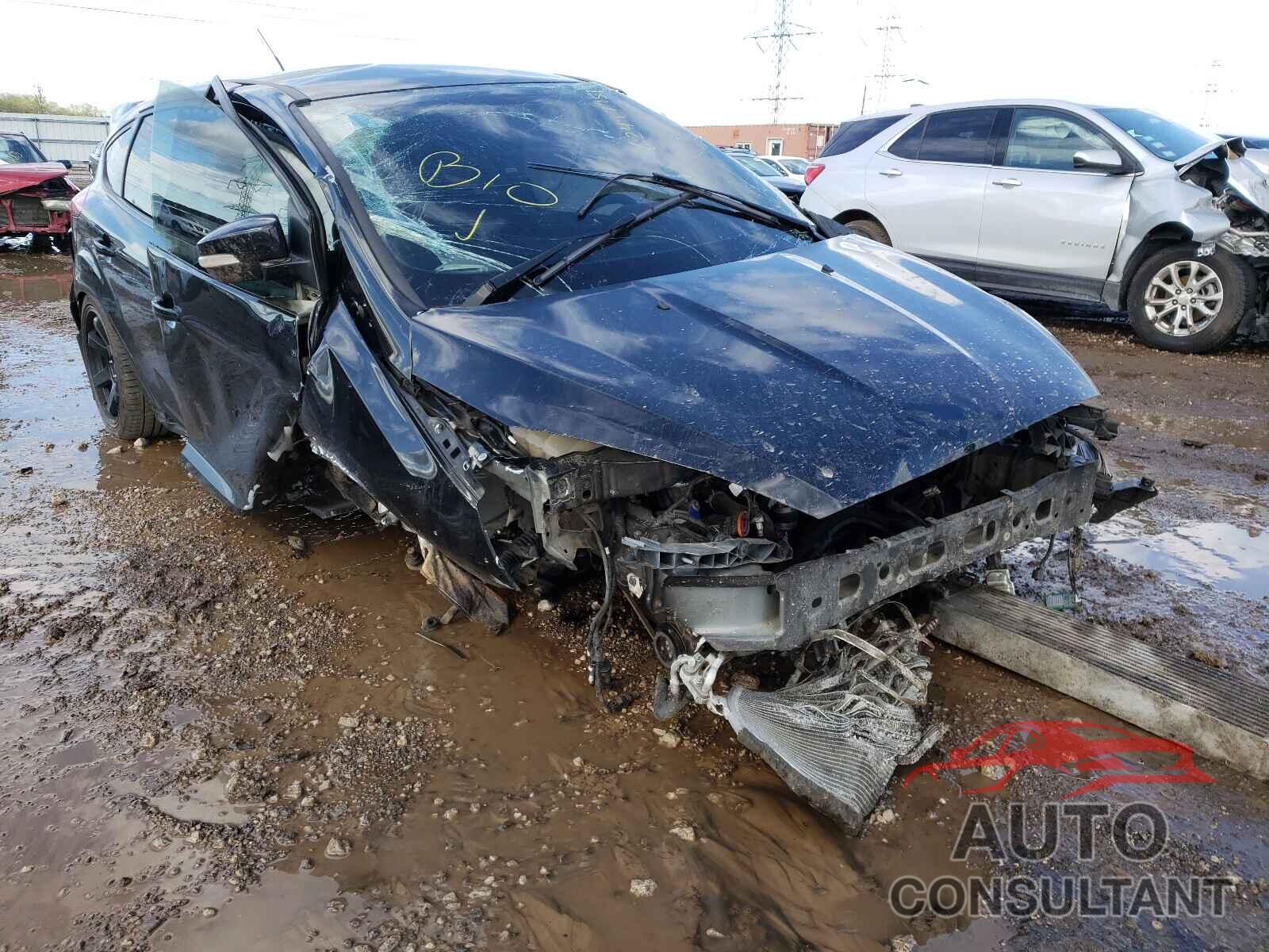 FORD FOCUS 2018 - 1FADP3L97JL243500