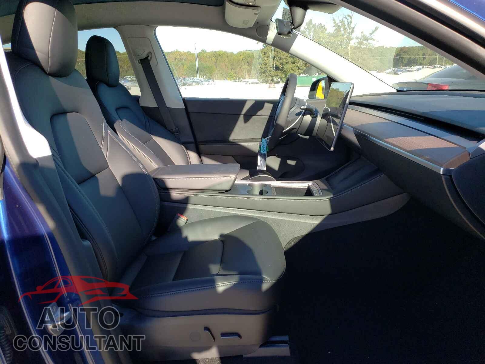 TESLA MODEL Y 2021 - 5YJYGDEE7MF193569