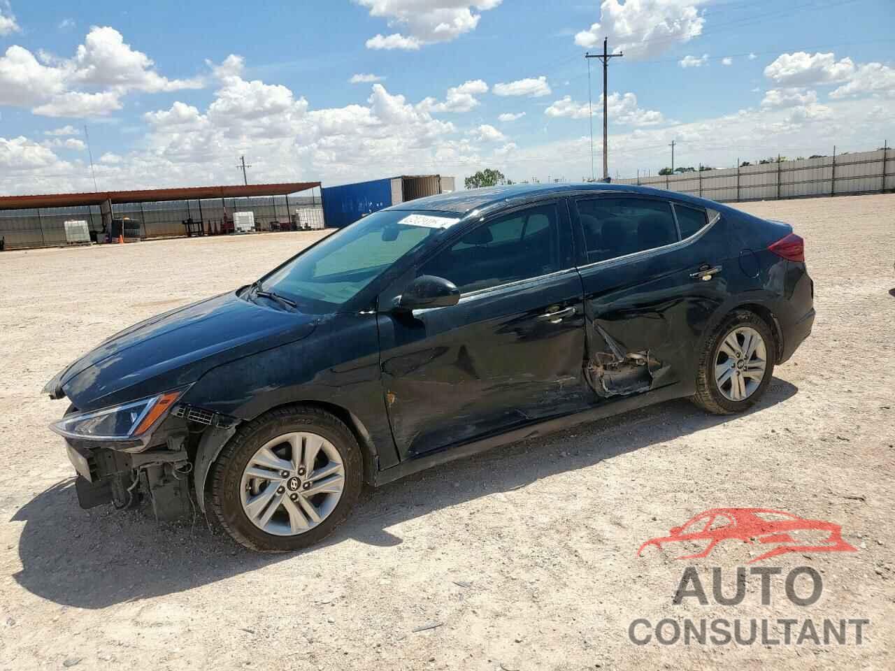 HYUNDAI ELANTRA 2019 - KMHD84LF2KU730355