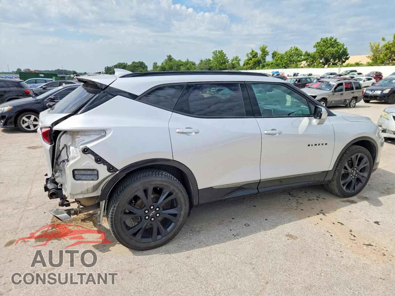 CHEVROLET BLAZER 2021 - 3GNKBKRS8MS556808