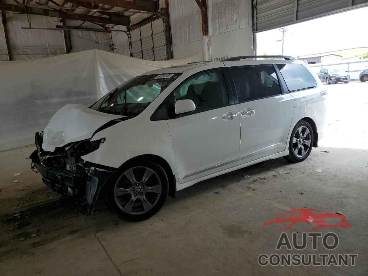 TOYOTA SIENNA 2018 - 5TDXZ3DCXJS959771