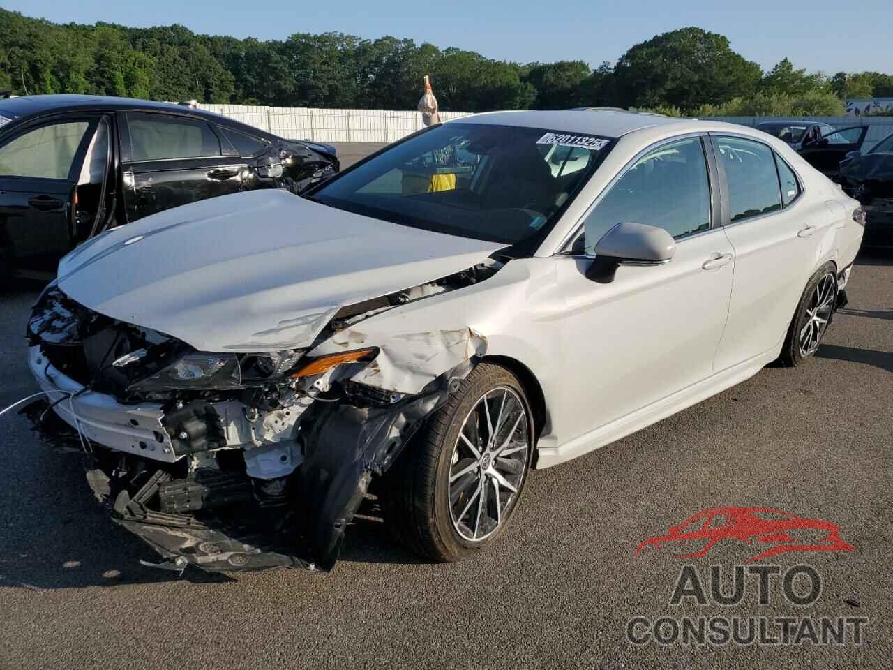 TOYOTA CAMRY 2023 - 4T1G11AK0PU160766
