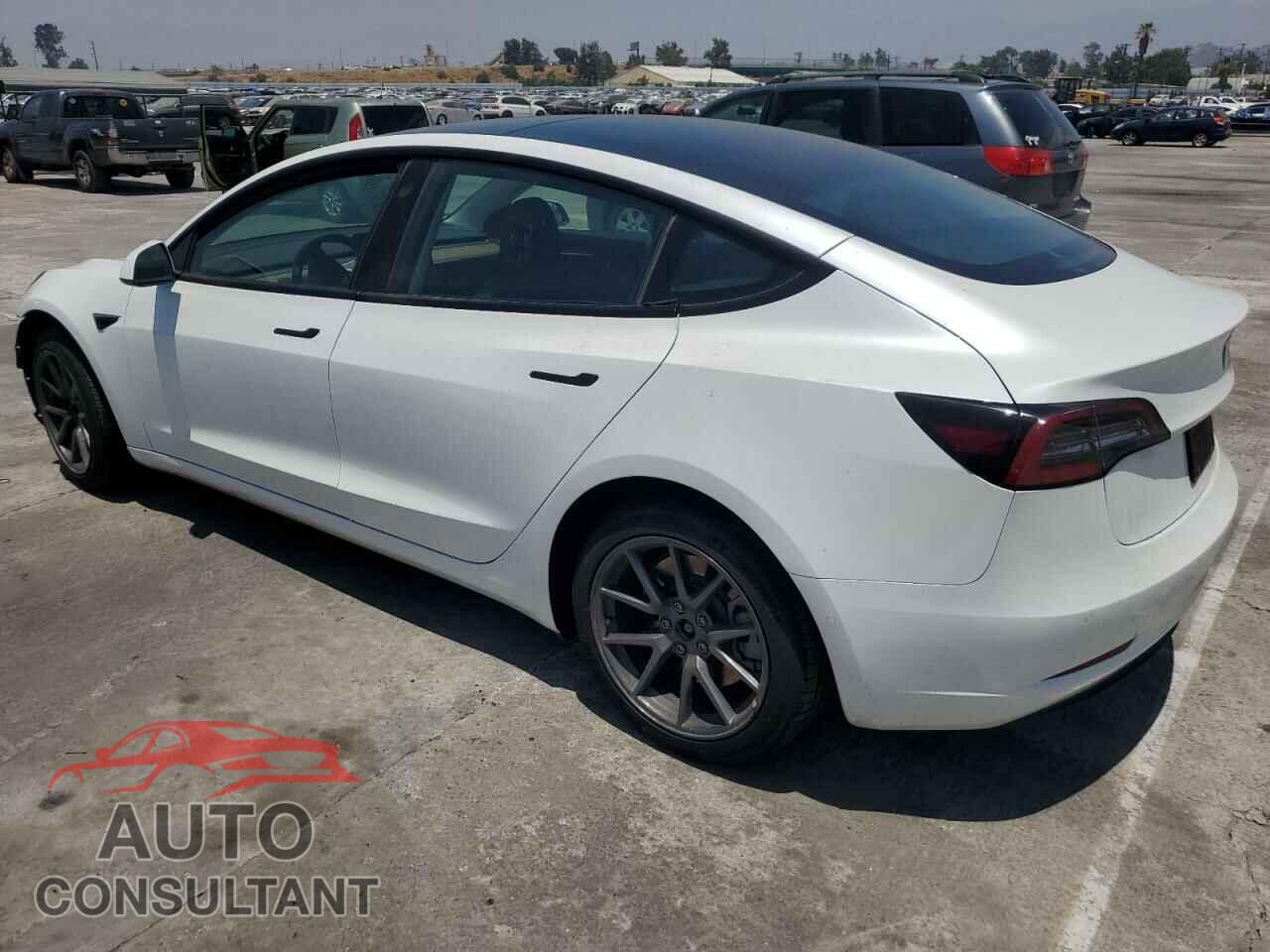 TESLA MODEL 3 2022 - 5YJ3E1EB1NF273715