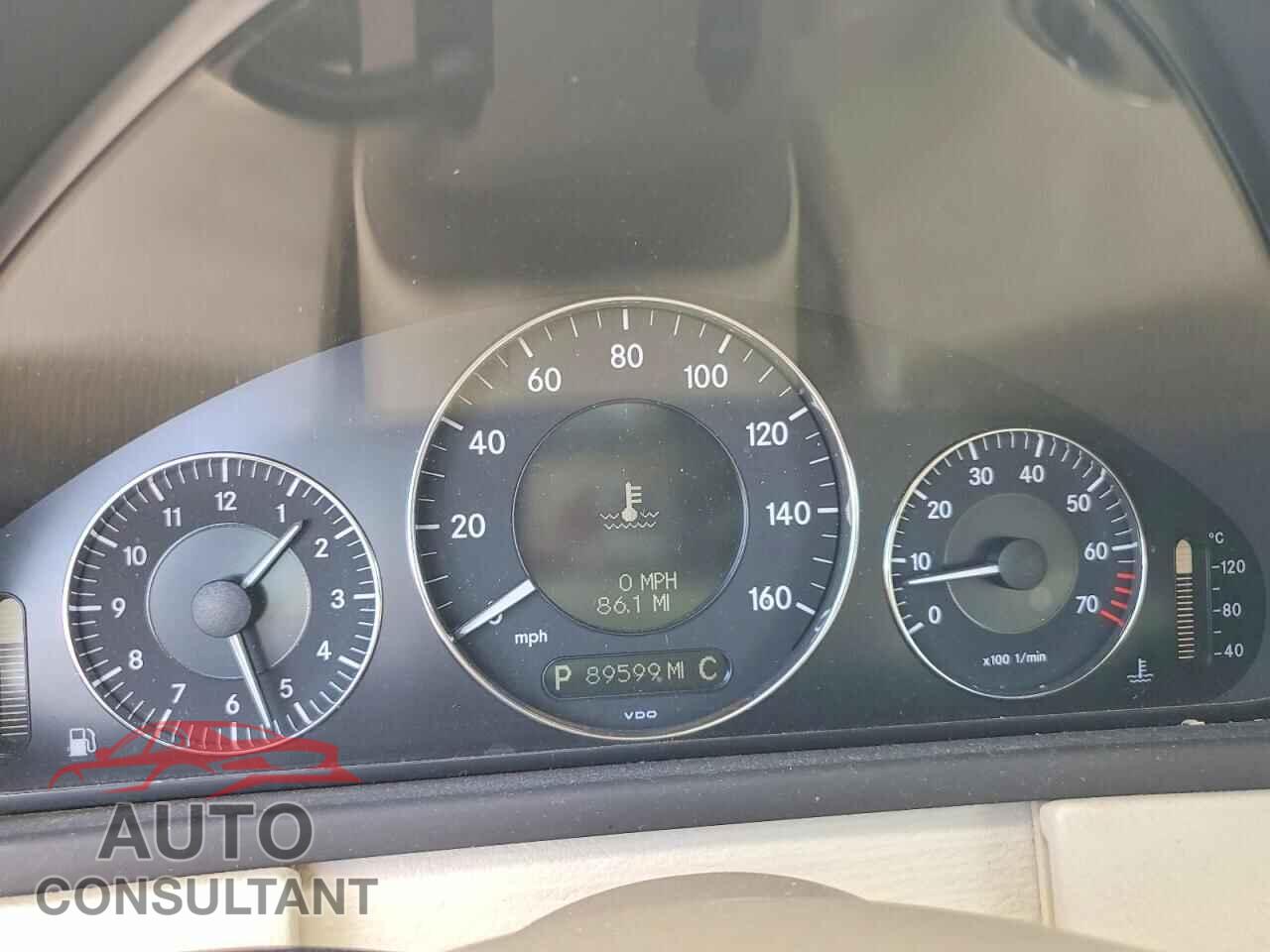 MERCEDES-BENZ CLK-CLASS 2009 - WDBTK56F09F266868
