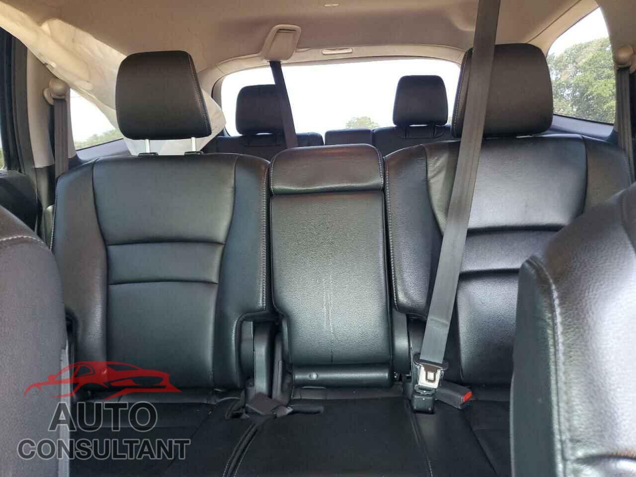 HONDA PILOT 2017 - 5FNYF5H98HB002013