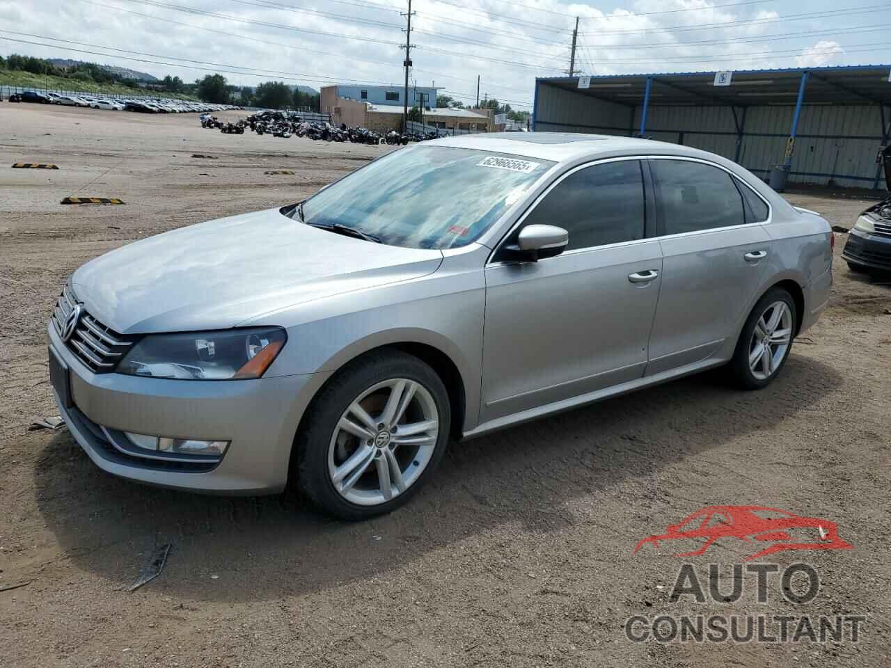 VOLKSWAGEN PASSAT 2013 - 1VWCN7A39DC025514