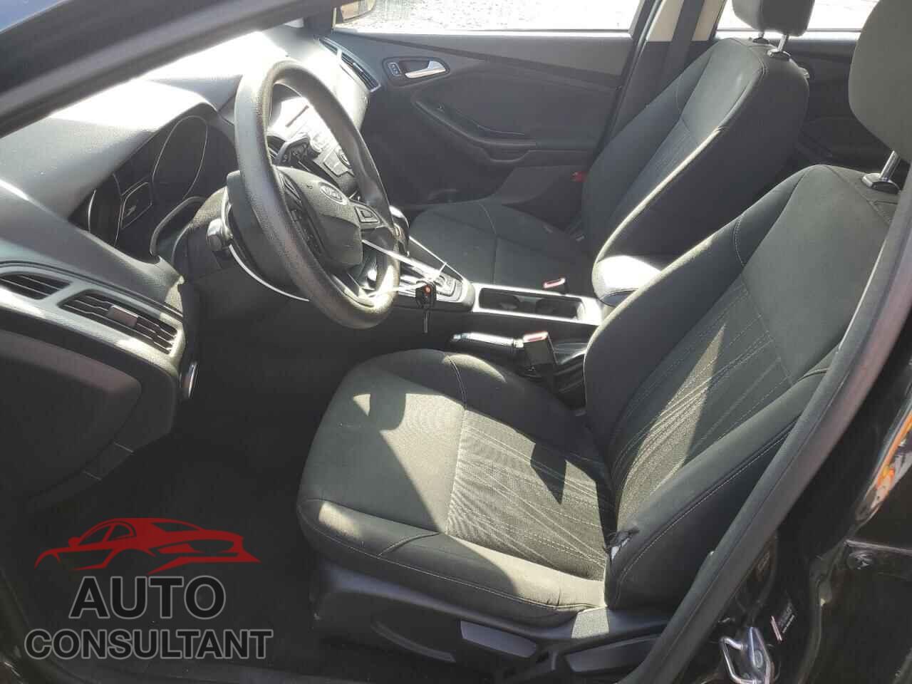 FORD FOCUS 2015 - 1FADP3F24FL227843