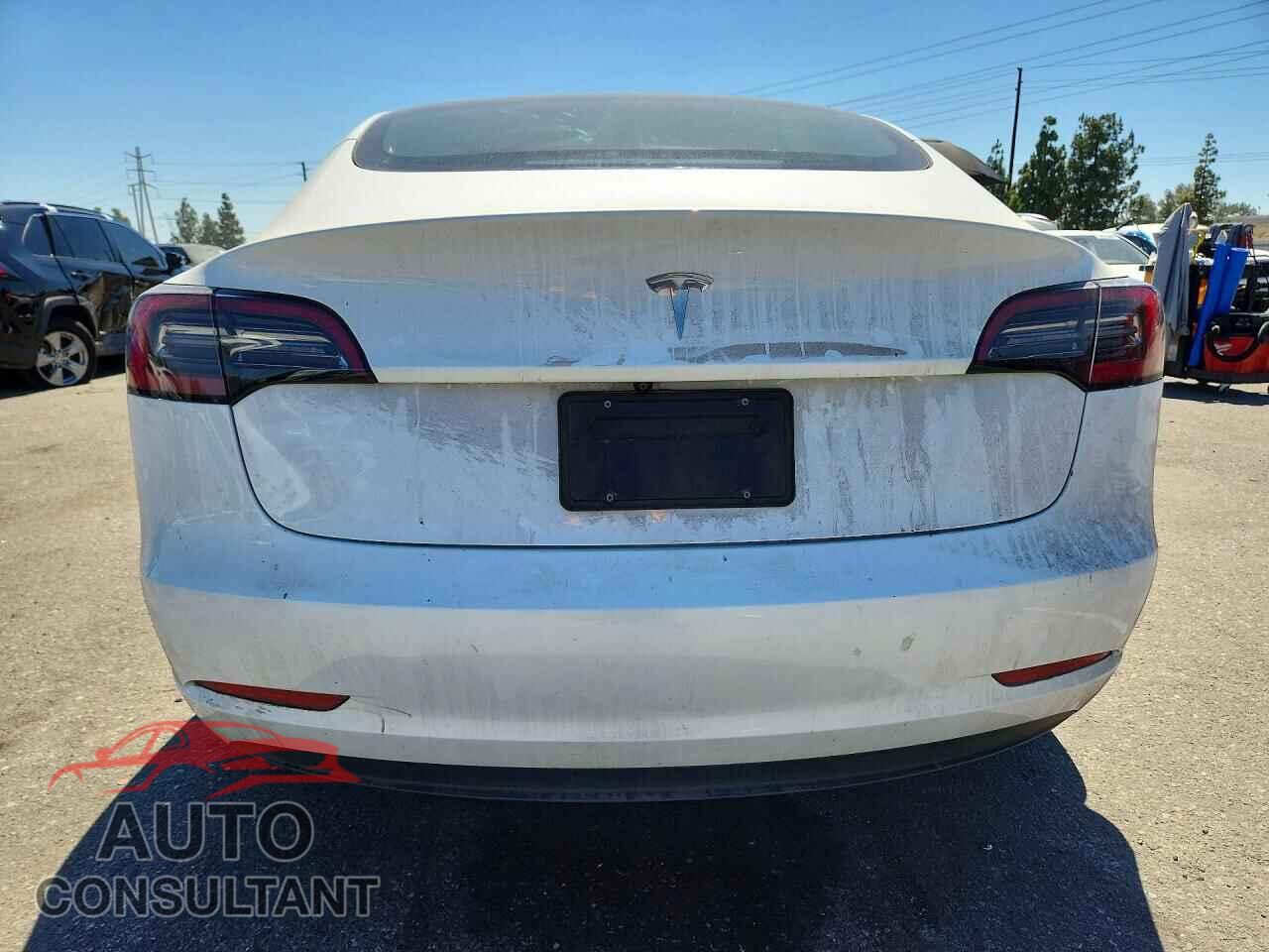 TESLA MODEL 3 2023 - 5YJ3E1EA3PF585464