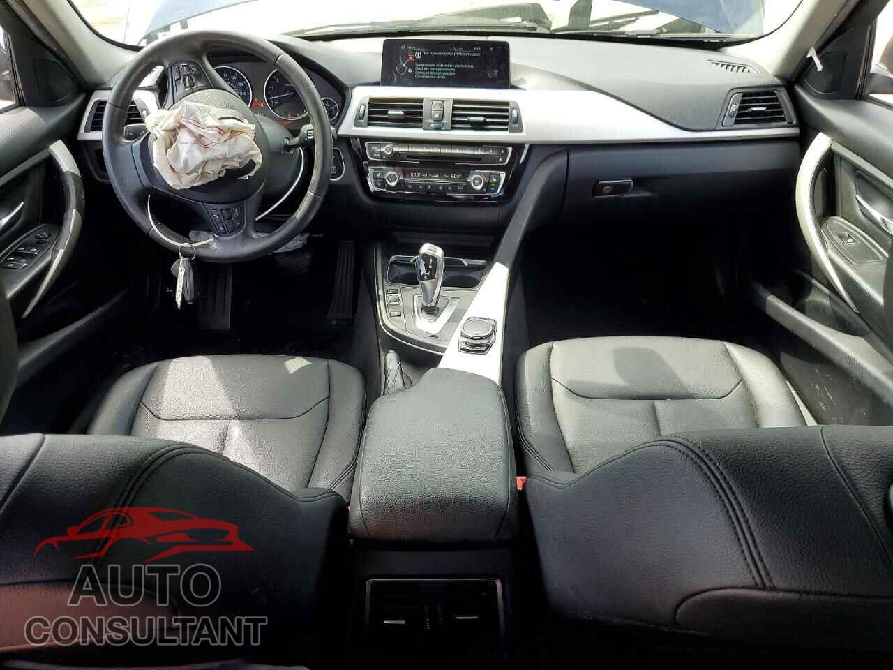 BMW 3 SERIES 2016 - WBA8E5G59GNU21440
