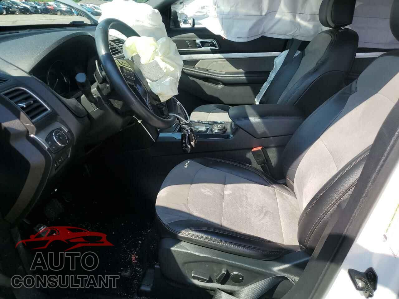 FORD EXPLORER 2017 - 1FM5K8D82HGE21425