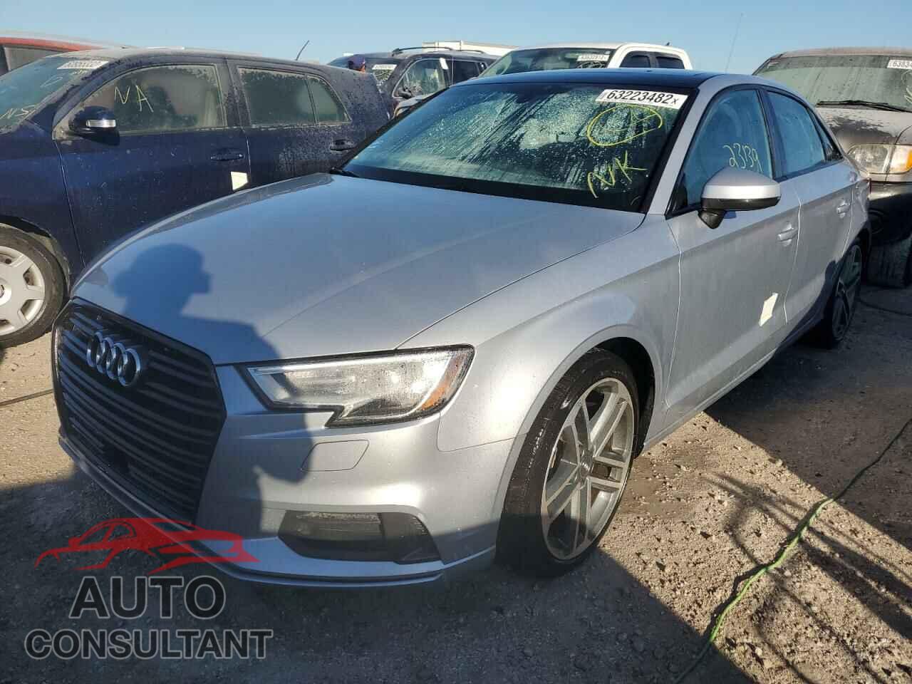 AUDI A3 2019 - WAUAUGFF5KA125969