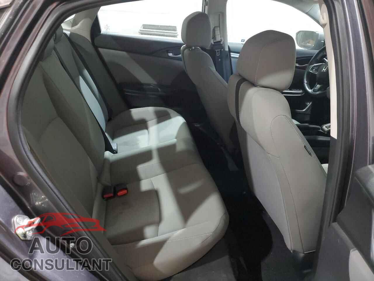 HONDA CIVIC 2017 - 19XFC2F57HE217757