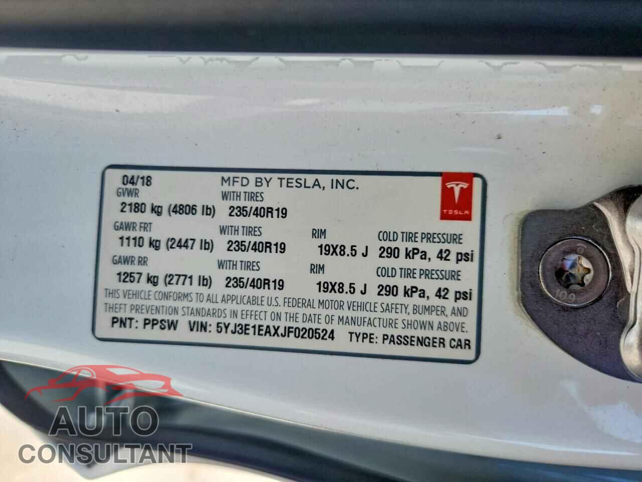 TESLA MODEL 3 2018 - 5YJ3E1EAXJF020524