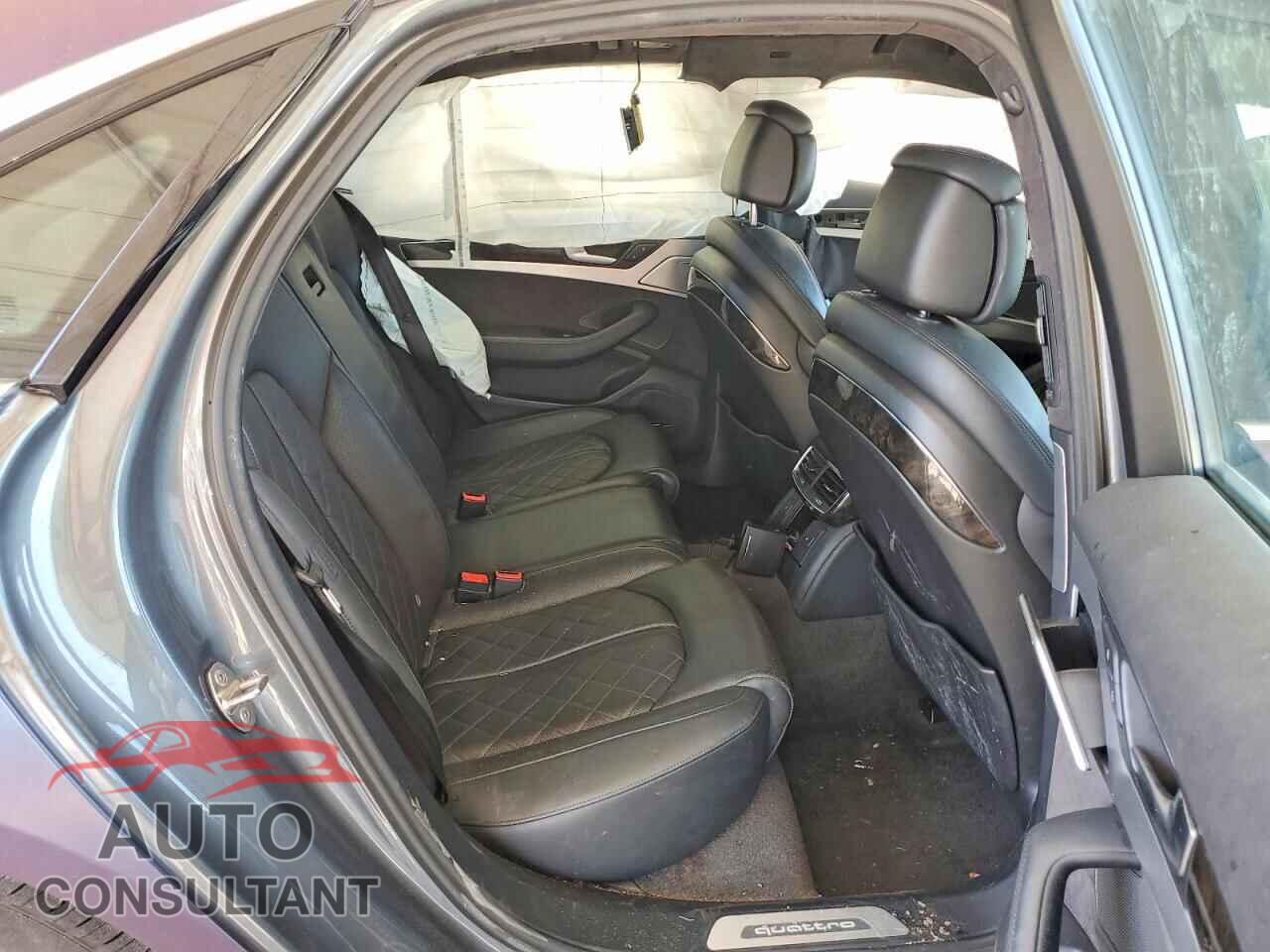 AUDI A8 2015 - WAUJ2AFD1FN028588