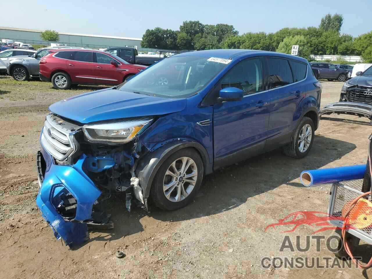 FORD ESCAPE 2017 - 1FMCU0GD4HUF05243