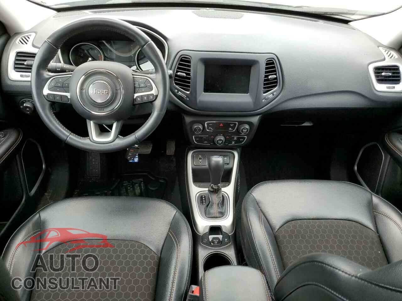 JEEP COMPASS 2020 - 3C4NJCBB4LT257804