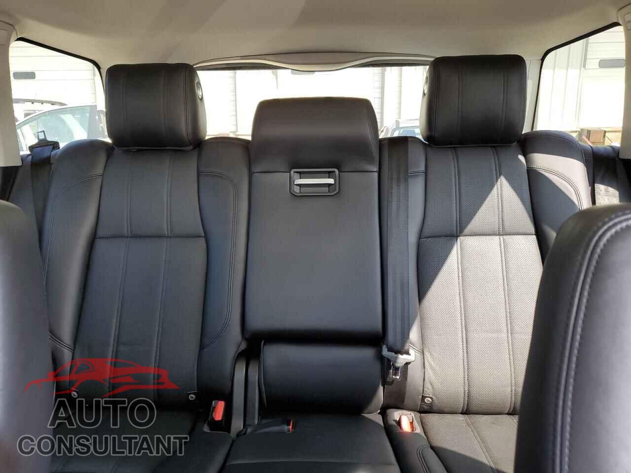LAND ROVER RANGEROVER 2017 - SALGS2FV7HA375325