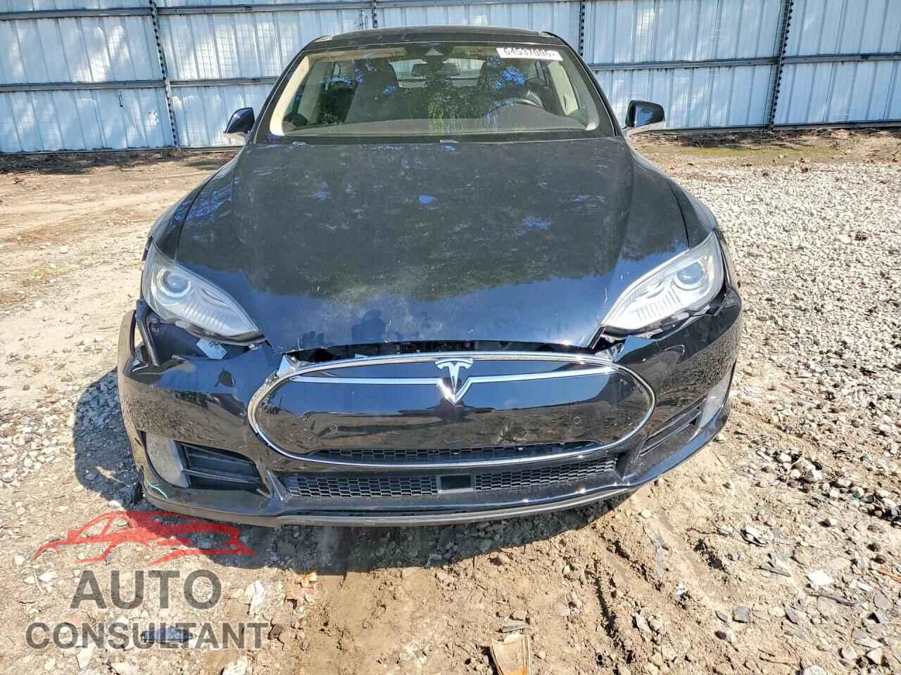 TESLA MODEL S 2015 - 5YJSA1E13FF113013
