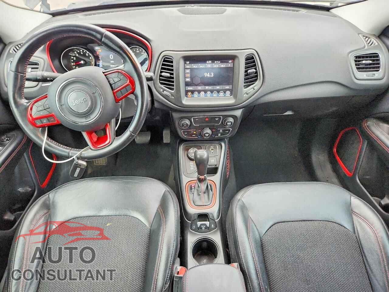 JEEP COMPASS 2020 - 3C4NJDDB1LT208725