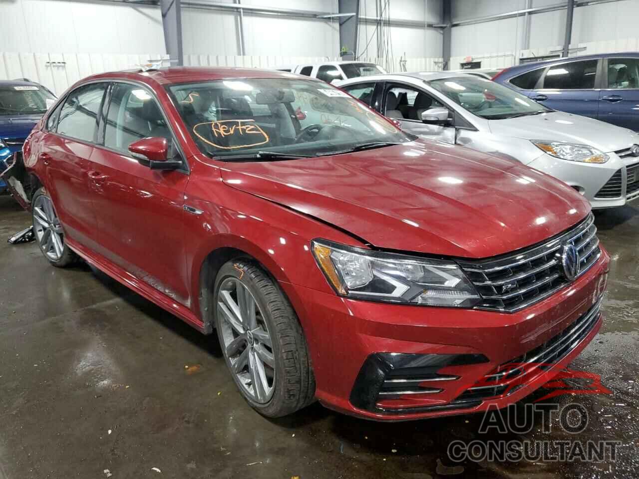 VOLKSWAGEN PASSAT 2018 - 1VWAA7A30JC024749