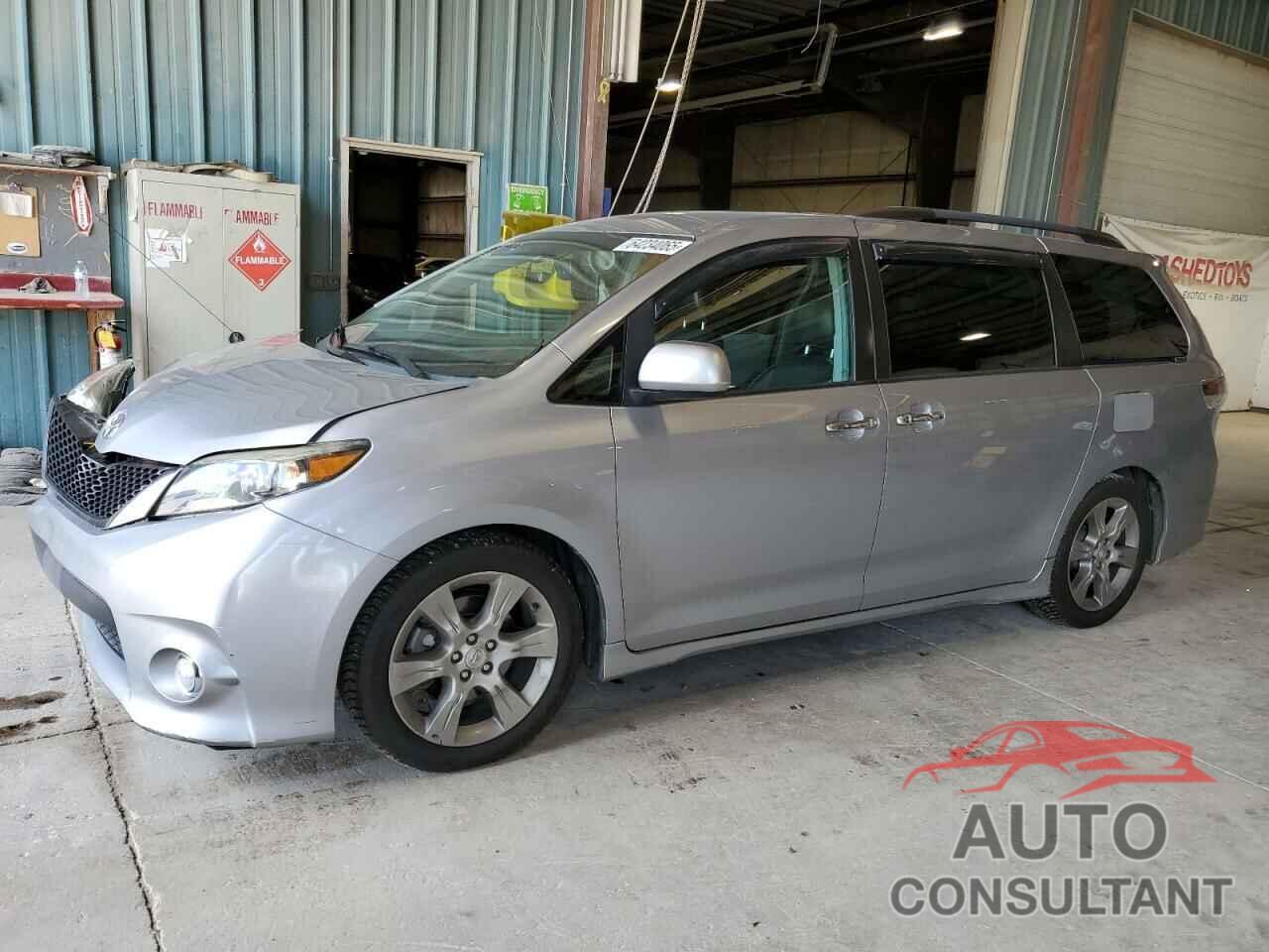 TOYOTA SIENNA 2013 - 5TDXK3DC5DS309982
