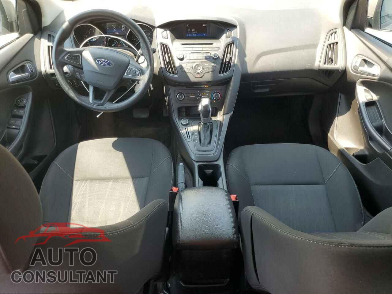 FORD FOCUS 2016 - 1FADP3K2XGL371680
