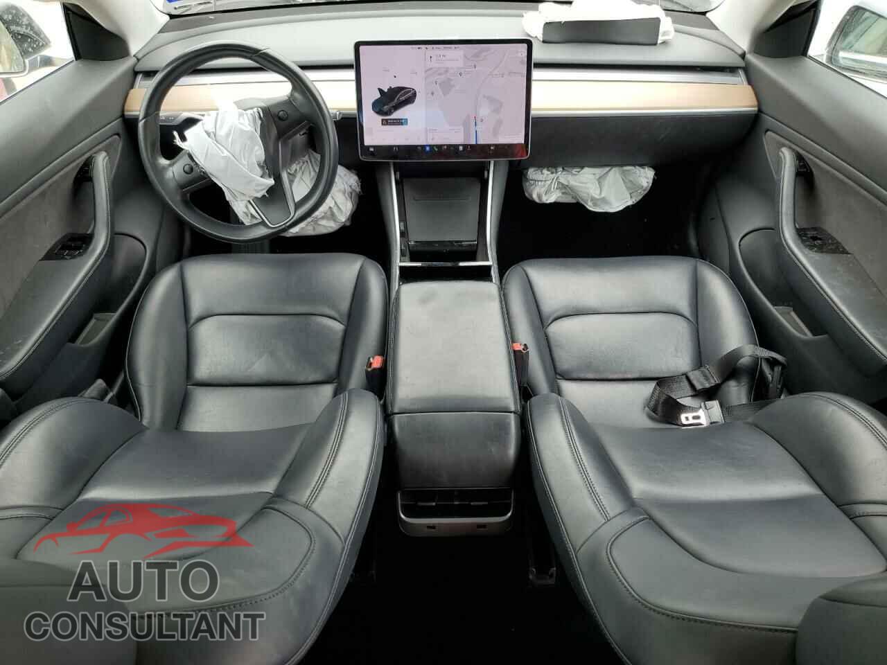 TESLA MODEL 3 2018 - 5YJ3E1EA1JF157335