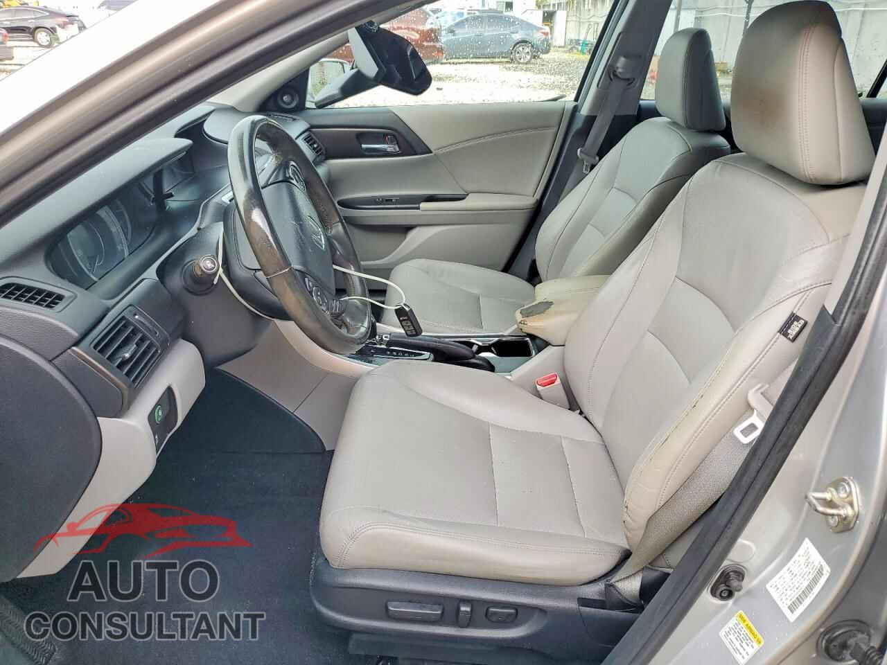 HONDA ACCORD 2015 - 1HGCR2F85FA068701