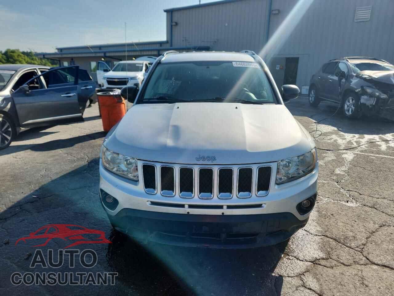 JEEP COMPASS 2011 - 1J4NF1FB3BD181958