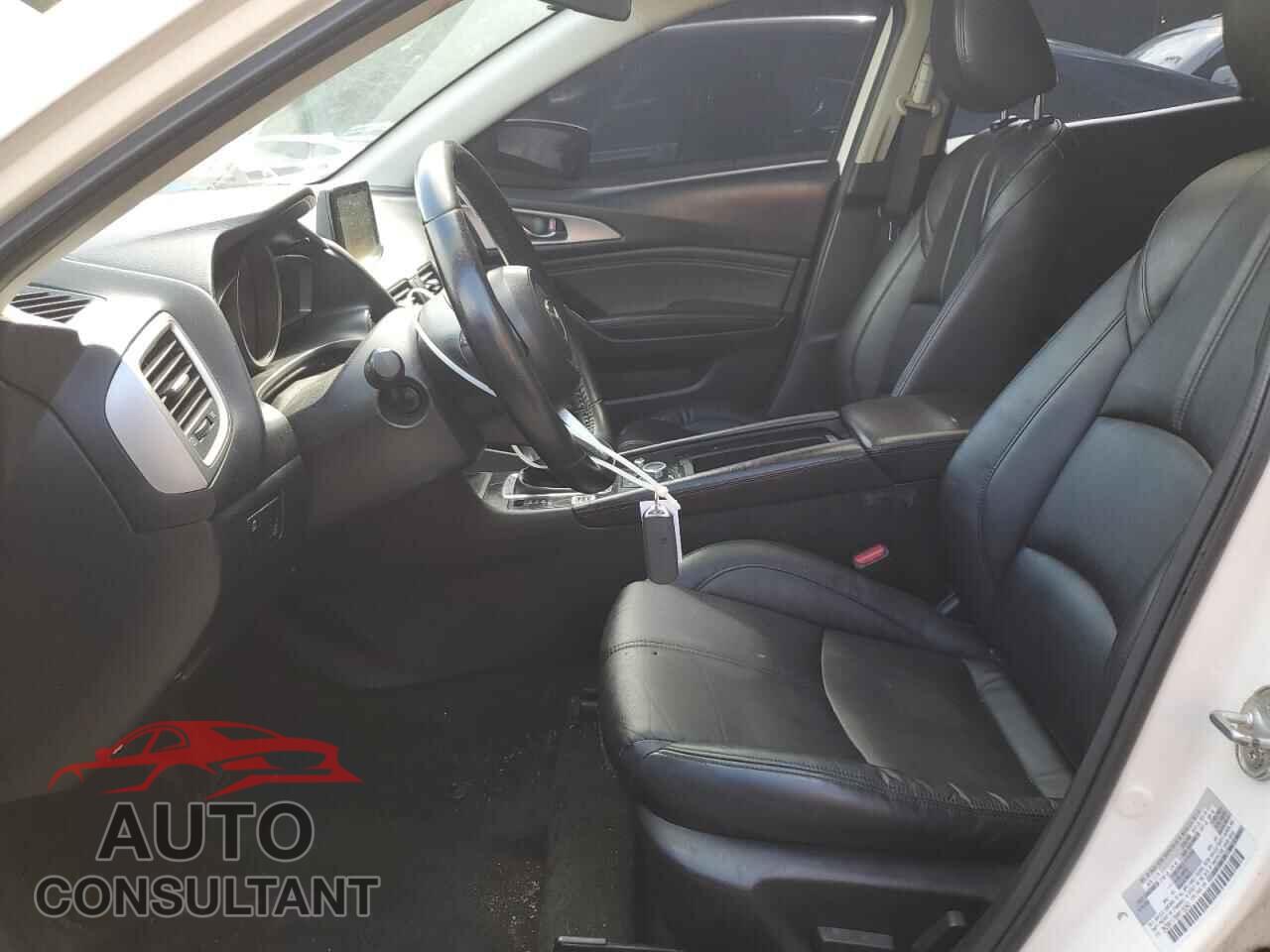 MAZDA 3 2017 - 3MZBN1V76HM115343