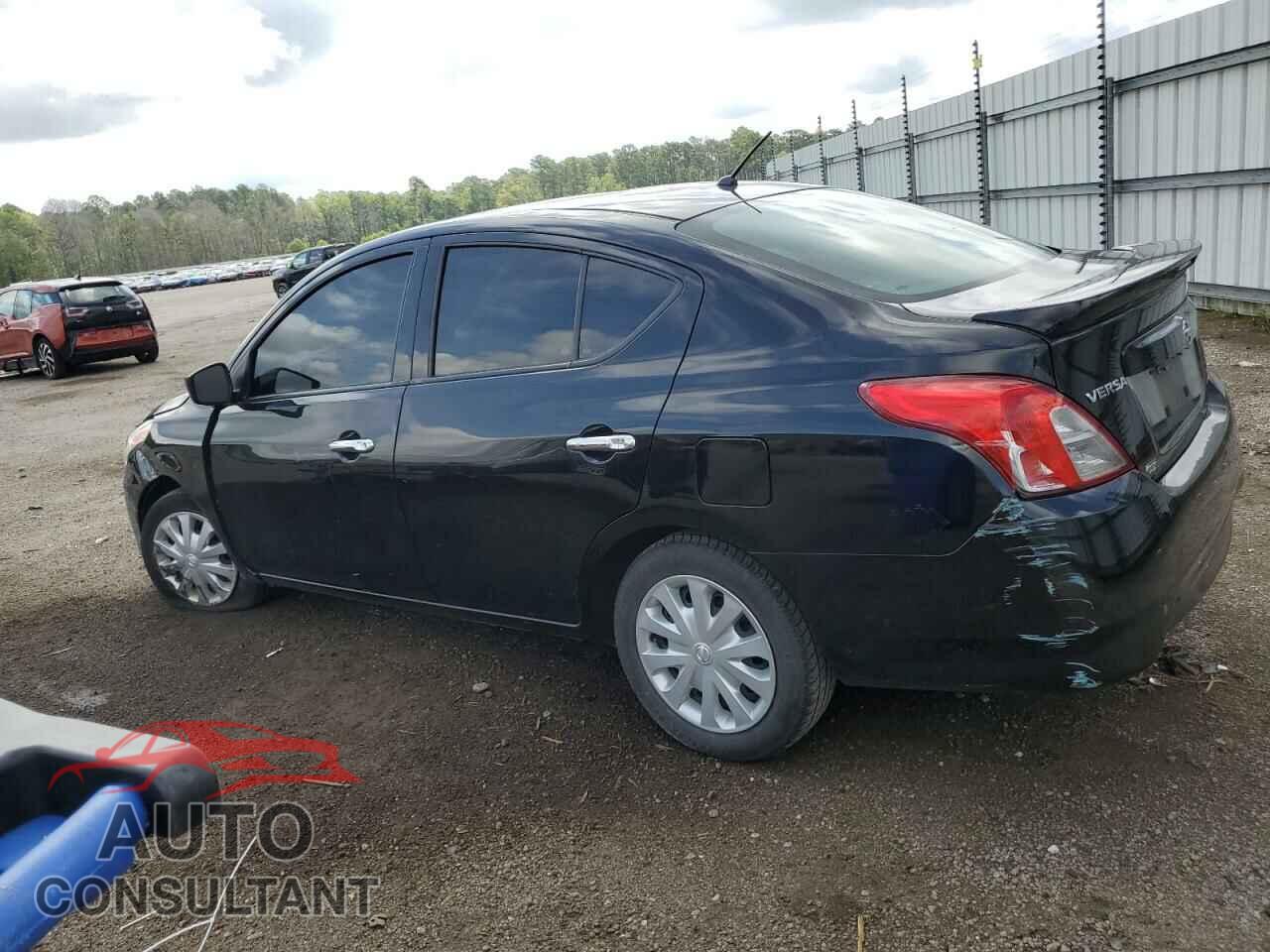 NISSAN VERSA 2019 - 3N1CN7AP7KL875930