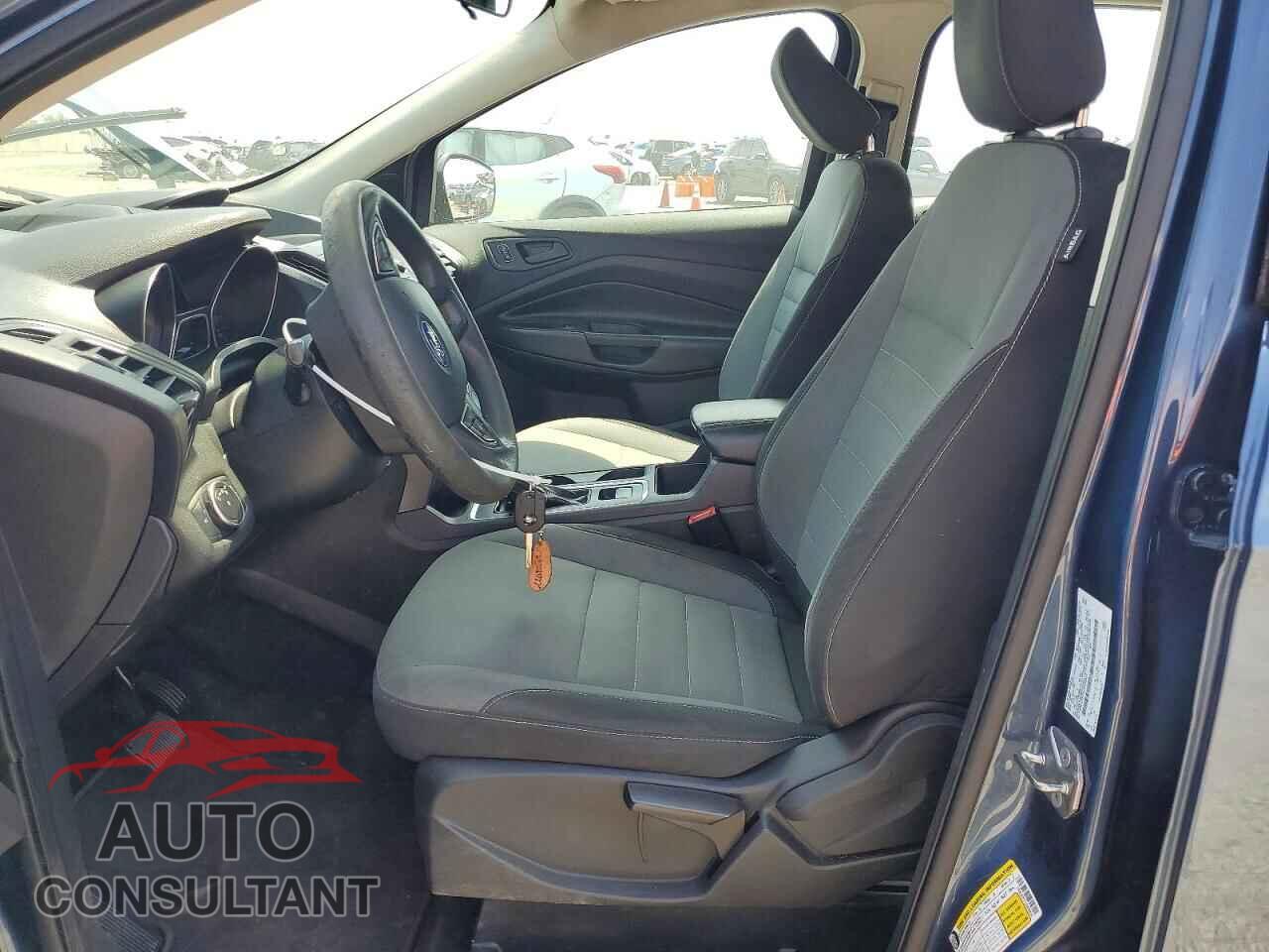FORD ESCAPE 2018 - 1FMCU0F73JUA56431