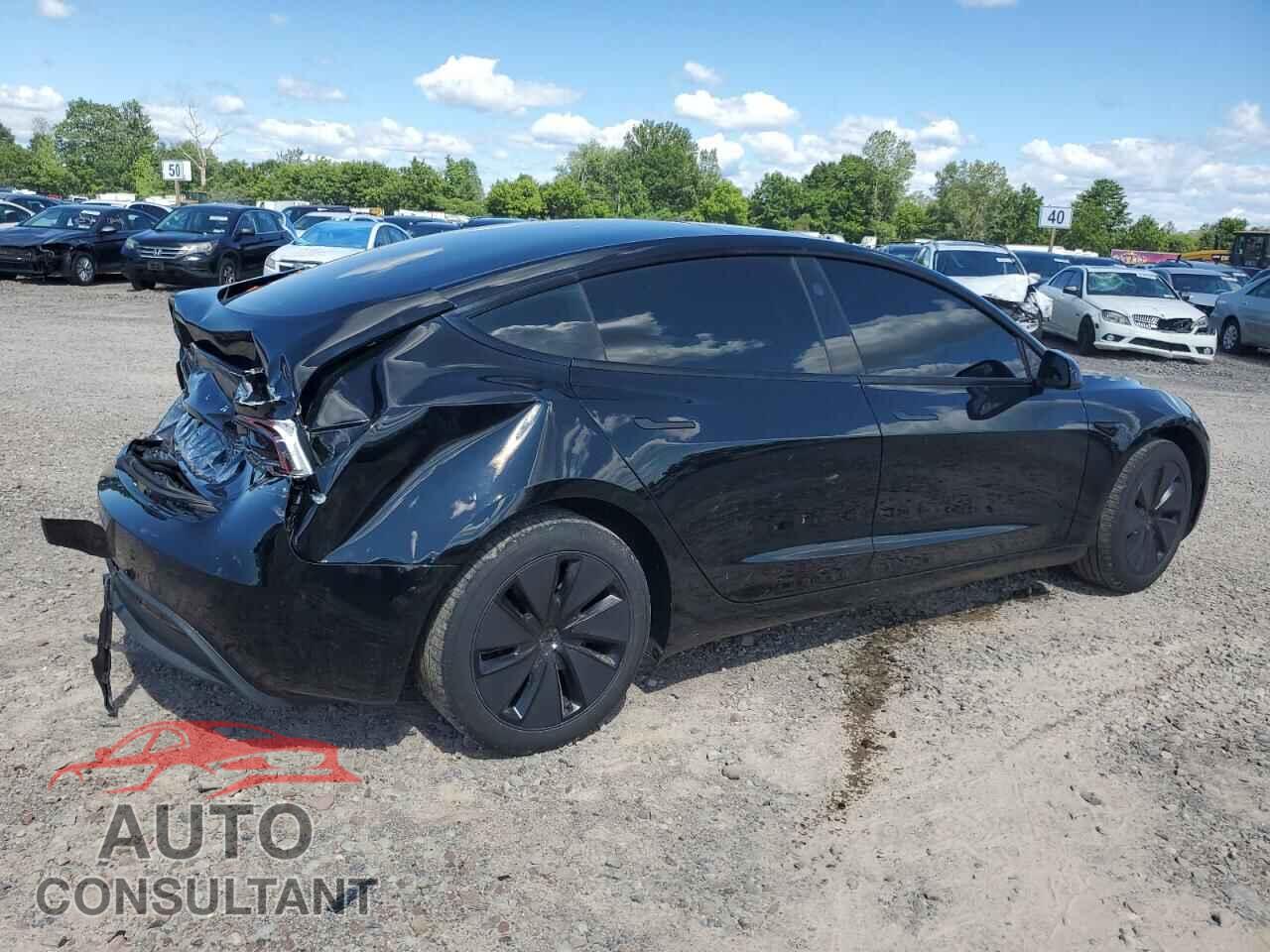 TESLA MODEL 3 2024 - 5YJ3E1EA8RF746183