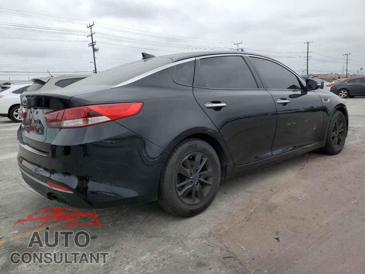 KIA OPTIMA 2017 - KNAGT4L34H5162955
