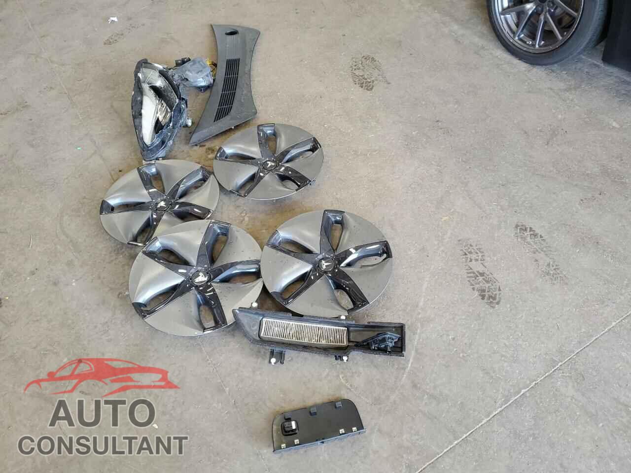 TESLA MODEL 3 2019 - 5YJ3E1EB9KF209188