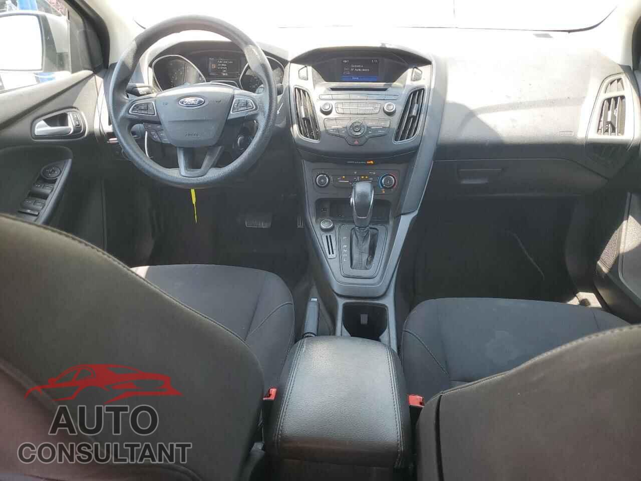 FORD FOCUS 2017 - 1FADP3F26HL236093