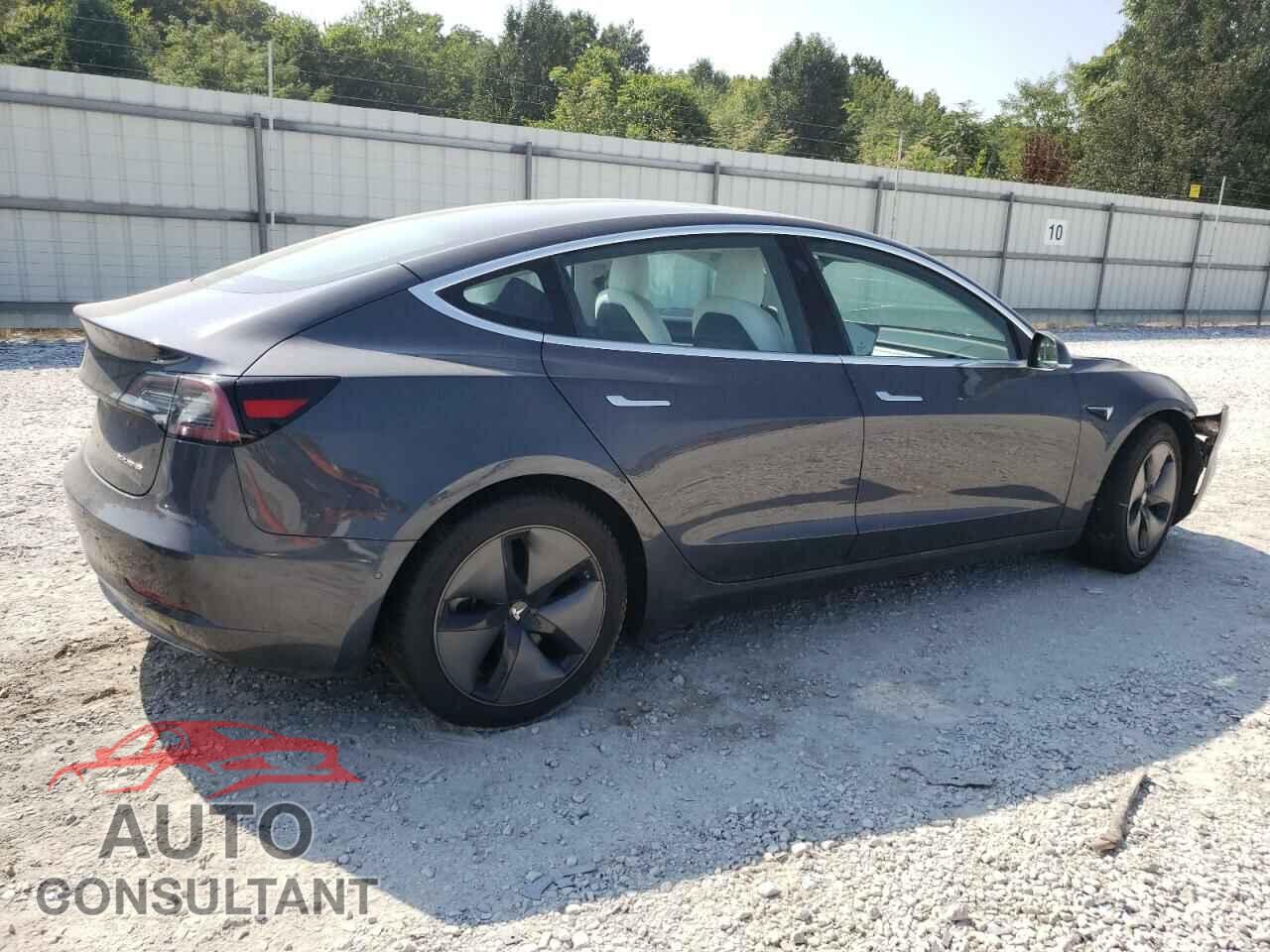 TESLA MODEL 3 2018 - 5YJ3E1EB3JF085661