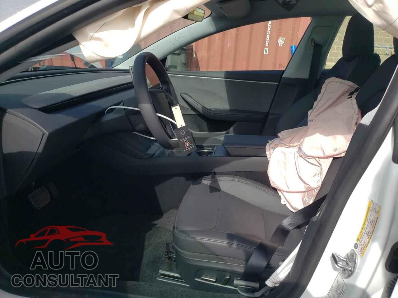 TESLA MODEL 3 2025 - 5YJ3E1EA0SF911326