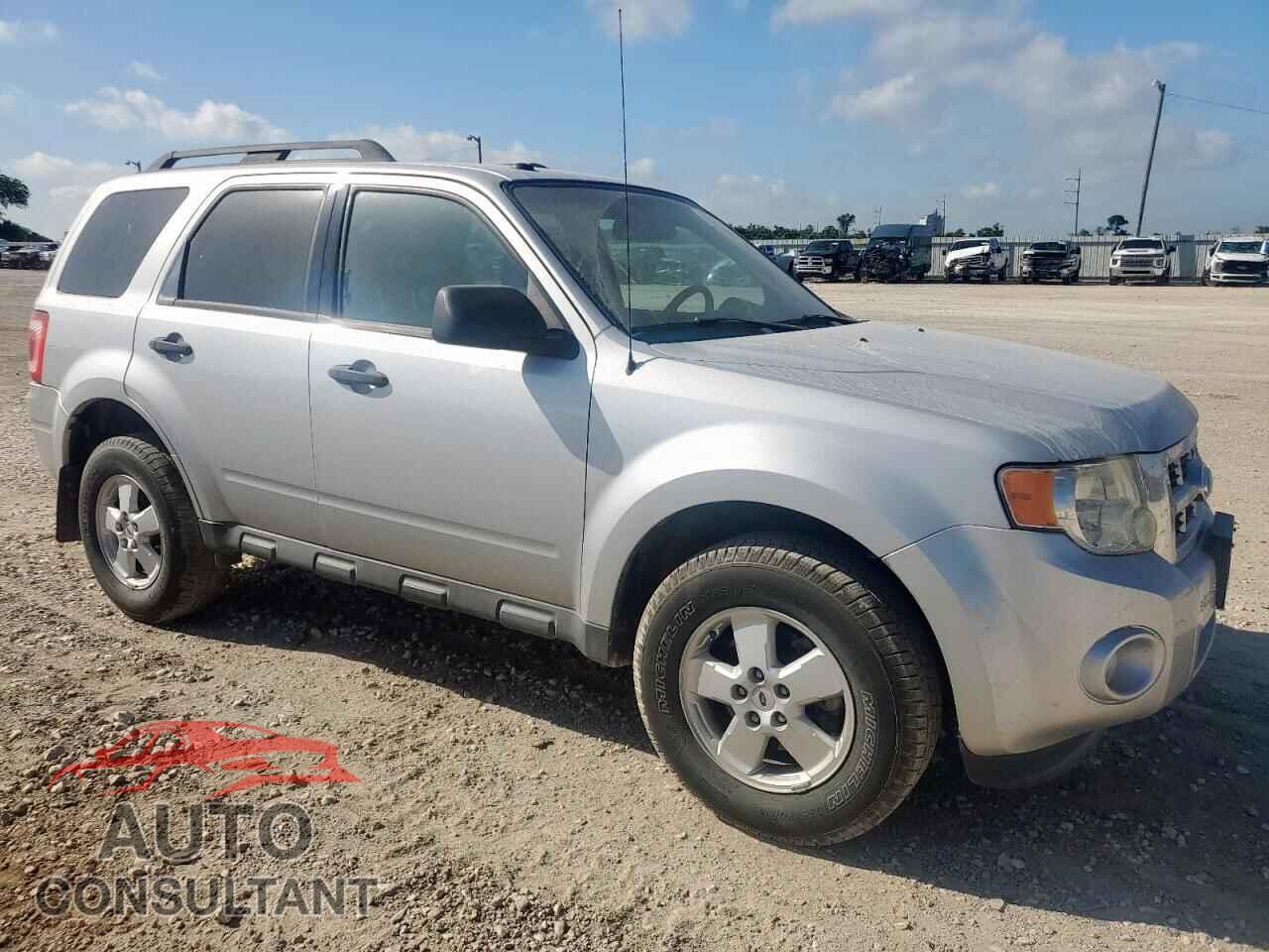 FORD ESCAPE 2011 - 1FMCU9D75BKC25319