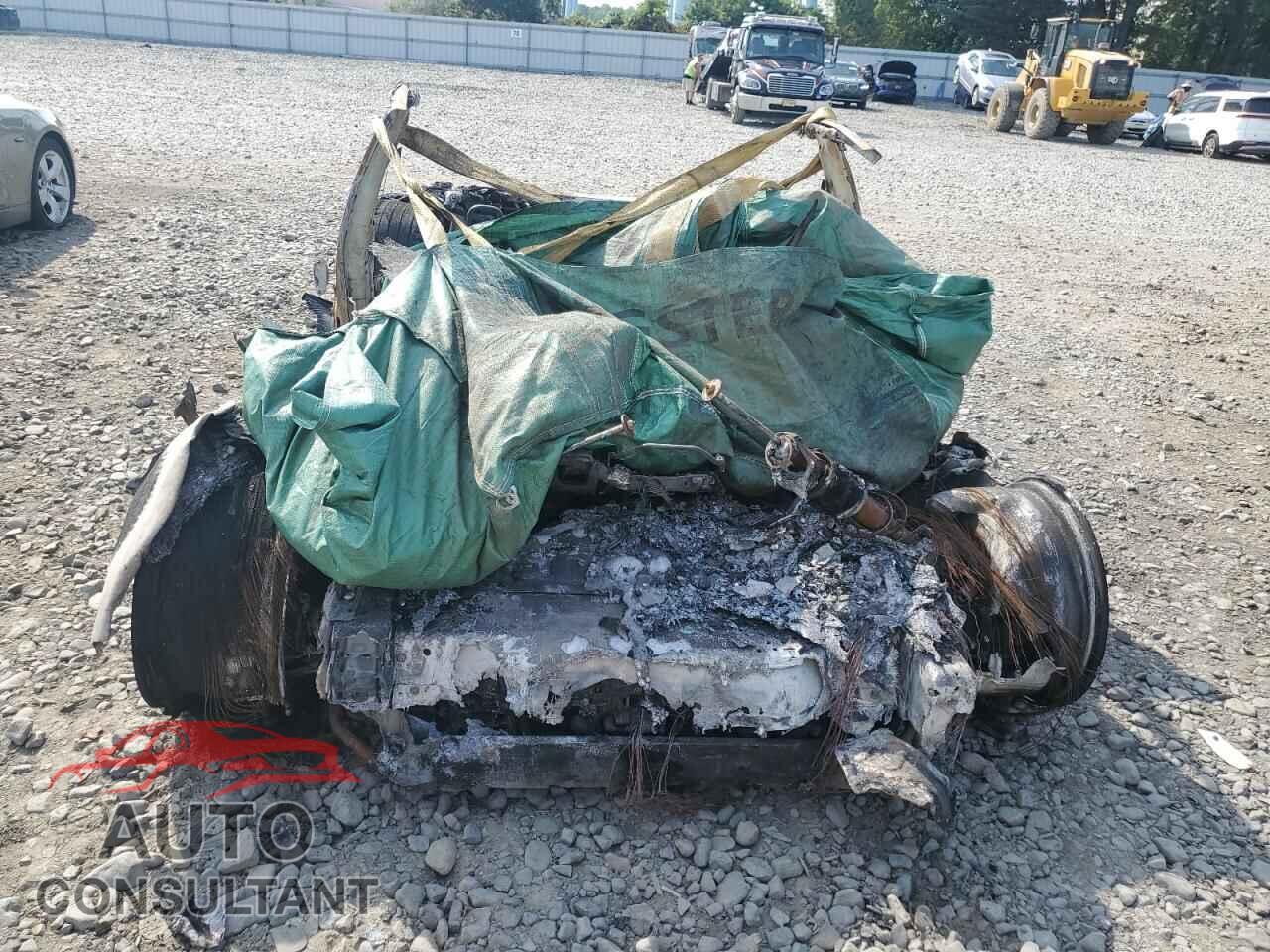 TESLA MODEL S 2022 - 5YJSA1E64NF479332