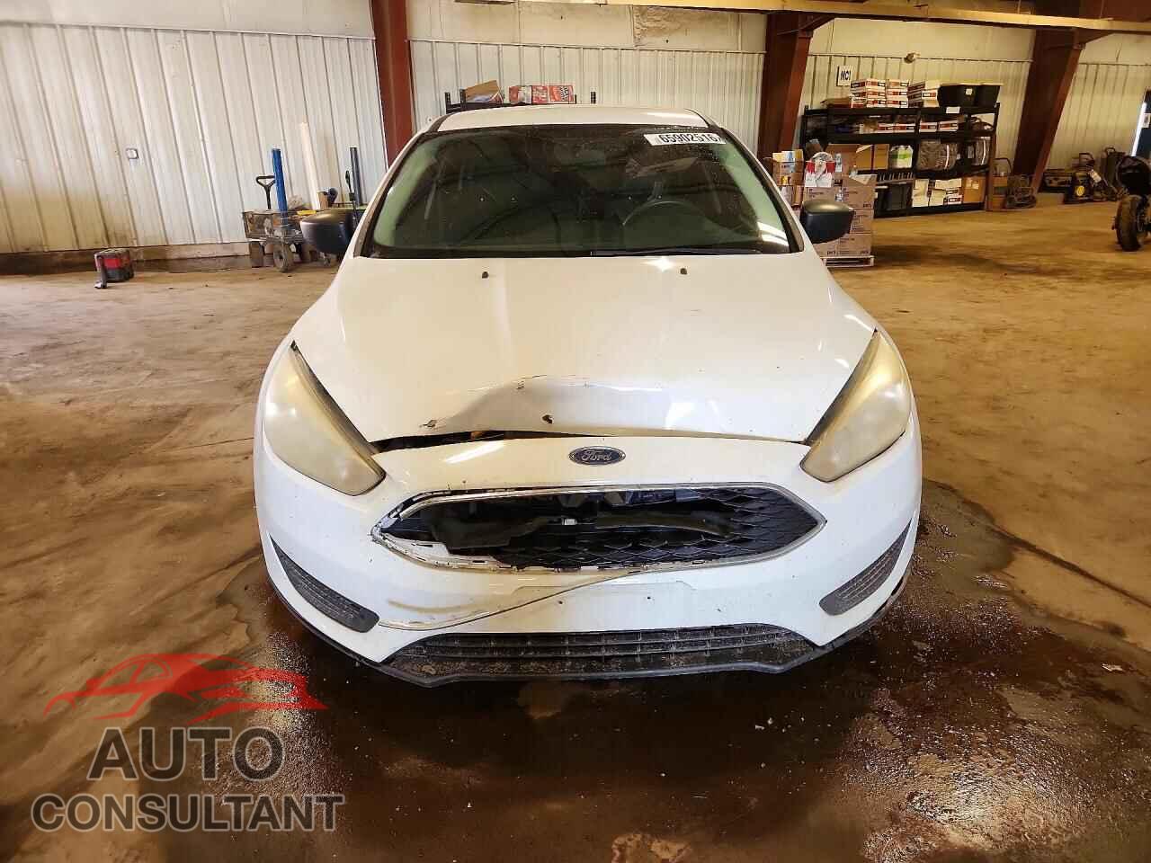 FORD FOCUS 2017 - 1FADP3E20HL299417