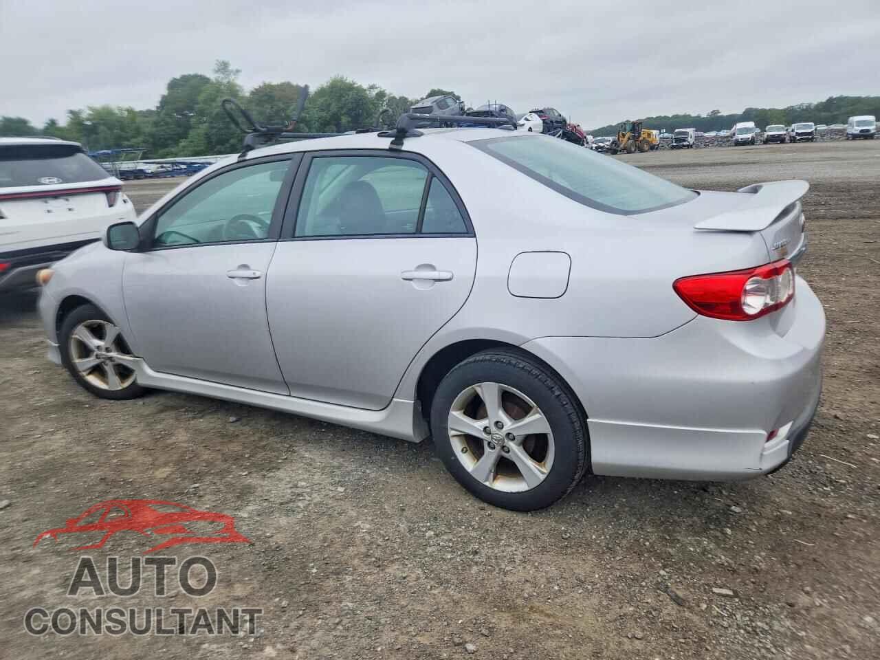 TOYOTA COROLLA 2011 - 2T1BU4EE5BC721304