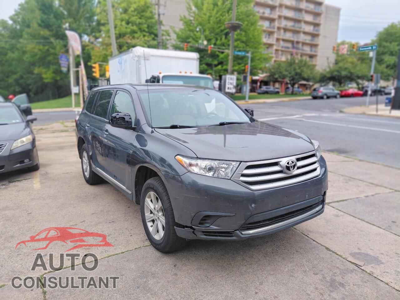 TOYOTA HIGHLANDER 2012 - 5TDBK3EH4CS133719
