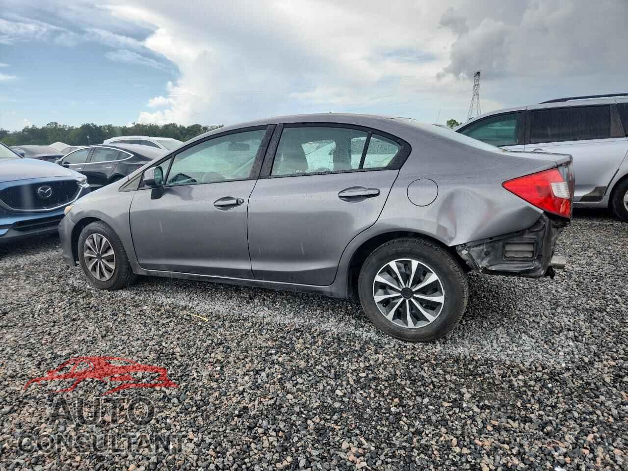 HONDA CIVIC 2012 - 2HGFB2F59CH562998