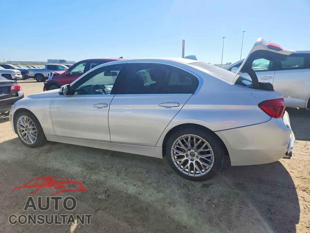 BMW 3 SERIES 2016 - WBA8E3G5XGNT79512